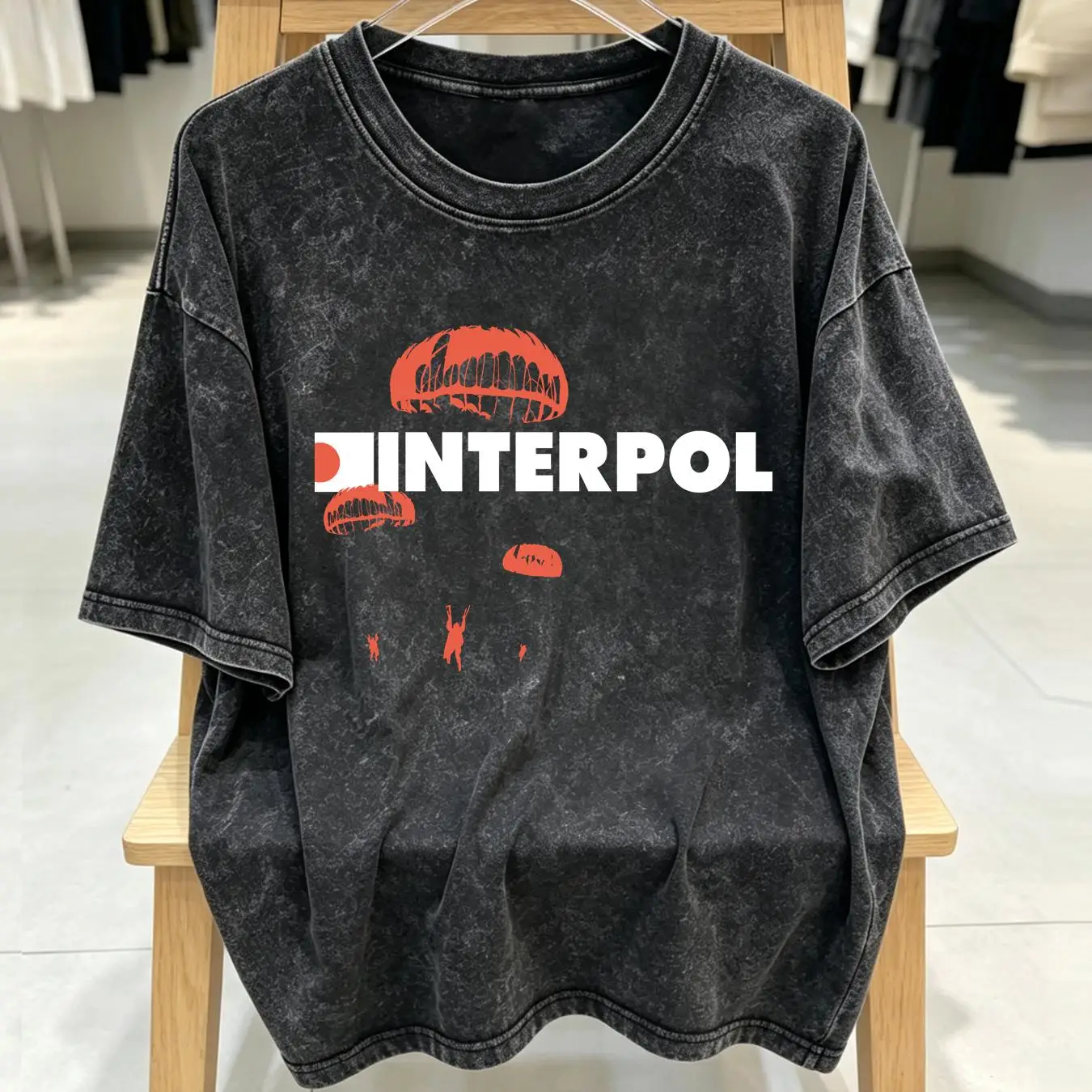 Yıkanmış T-Shirt, Interpol gru - Streetwear Brand Vintage incelemesi ve fiyatı